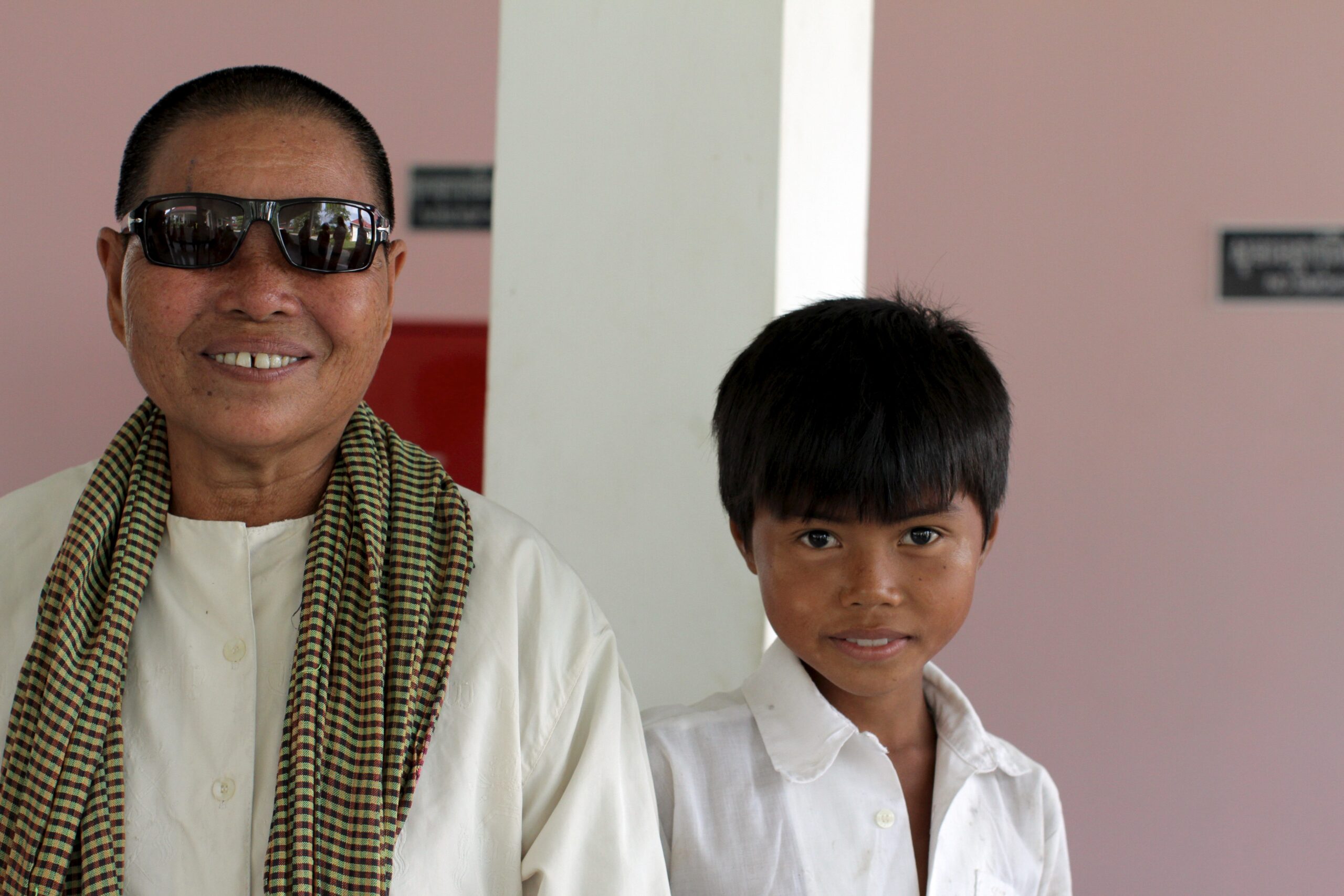 Foreign aid saves sight